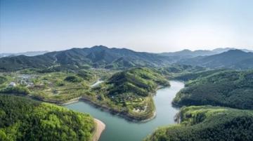 江河交匯京口瓜洲一水間