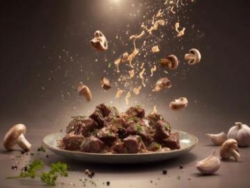 松蘑炒肉VS小白蘑菇炒肉:探尋北方家味中的菌香魅力