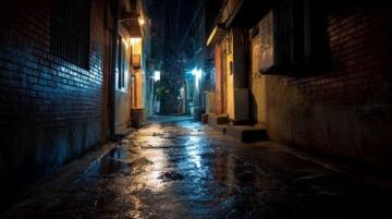 今晚到懷遠(yuǎn)西路,發(fā)現(xiàn)懷遠(yuǎn)夜市旁邊有一個(gè)小巷——幸福巷。