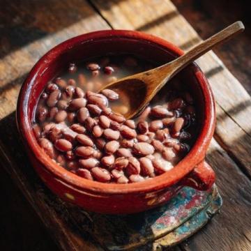 豆角倒入洗米水，立馬變成酸豆角，是真是假？試過太下飯了