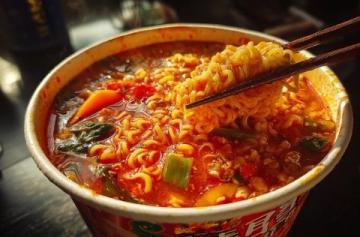 武漢夏日旅行攻略：熱干面之旅，獨家美食地圖等你來領！