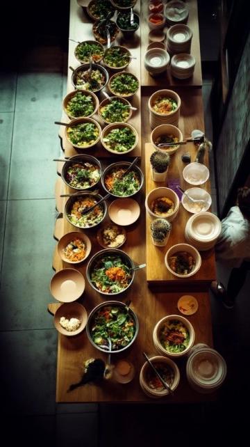 昆明官渡婚宴上的地道美食:千張肉和八寶飯喚醒老昆明記憶
