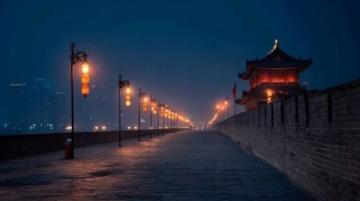 洛陽夜經(jīng)濟爆火！穿越時空的狂歡和神仙般的美食