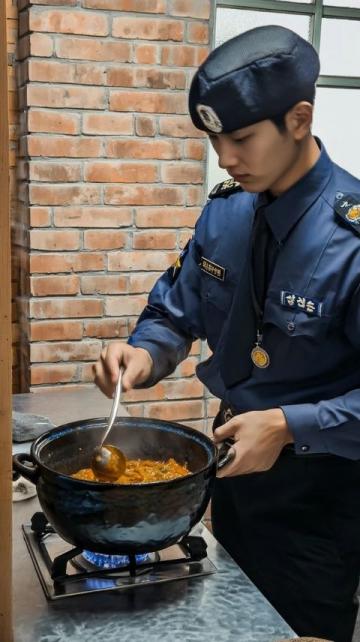 譚大嘴跳跳蛙火鍋制作教程