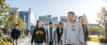 貴陽高考考點:外賣員緊急救援助考生取回準考證