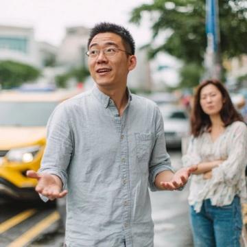 黎耀祥賣掉香港房產遷居內地:為何這個決定讓他更加幸福?