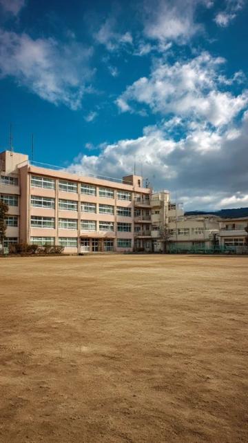 老六中變臉漯河小學解放路校區,鐵東片區的家長看好這塊金字招牌?7月13日