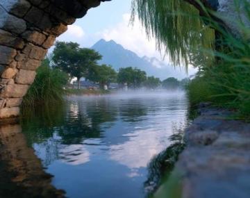 探尋廣東小桂林：清遠(yuǎn)桃花湖治愈心靈之旅記
