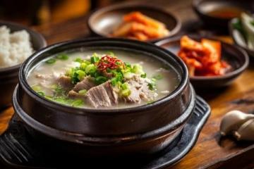 春天必試美味：牛肉腐竹煲，湯鮮味美，營養豐富