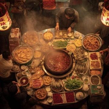 廣州員村街頭興起北方美食鍋盔:探尋其背后故事與魅力