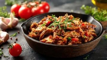 紅燒肉用冰糖好還是白糖好,如何選擇最佳調味品?