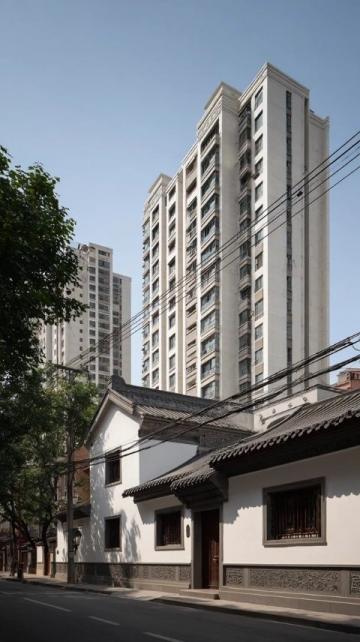 深圳寶安西鄉小產權房,本地村民出地與開發商出錢合建而成