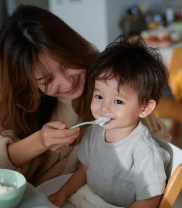 給一周歲寶寶打疫苗后的飲食調整與心得分享