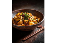 家常美食牛肉炒米粉，簡單幾步，香辣可口，上桌就被搶光光！