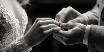 婚姻內省:揭秘夫妻內心世界與情感裂痕
