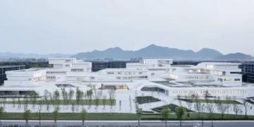 深圳東部這座“未來醫(yī)院”竣工!依山傍海,全院數(shù)字化打造