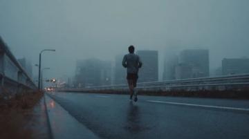 清晨去跑步,天下起了雨