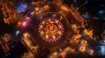 北京石景山游樂園夢幻燈會：童趣狂歡，美食盛宴，盡享歡樂時光