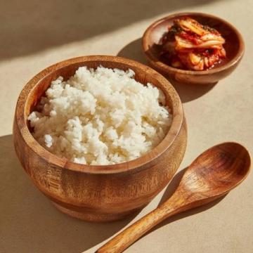 夏日清爽午餐:米粥配小炒,家的味道盡在這一碗