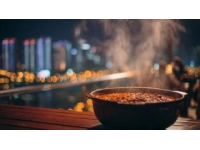 夜色下的浪漫之城-南寧夜市在凌晨2點還火紅