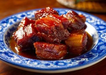 說一個特產你是哪里人定州燜子確實是河北定州的特色美食呀！它是一種肉食腸