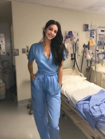 18歲少女逆境抗癌：用微笑面對生命大考