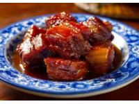 說一個(gè)特產(chǎn)你是哪里人定州燜子確實(shí)是河北定州的特色美食呀！它是一種肉食腸
