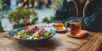 全面掌握現代養生之道：均衡飲食與生活規律的重要性