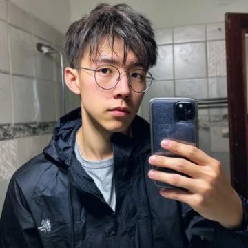 2025年4月14日，韓國男團EXO成員金鐘大（CHEN）正式入駐抖音