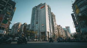 昆明有哪些熱門網(wǎng)紅打卡地昆明作為省會(huì)城市打卡地眾多下邊我就列舉幾個(gè)作為參考?xì)g