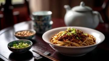 說一個你家鄉最有名的美食說一個你家鄉云南昆明最有名的美食過橋米線