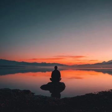 如何通過心態修煉和技能提升變得從容淡定?