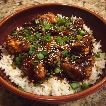 抖音熱門醬香雞:啤酒增香,鮮嫩可口,輕松征服你的味蕾!