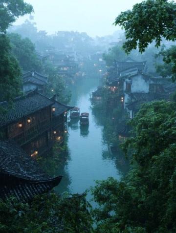尋覓綠野山河、古鎮風情的美好角落?