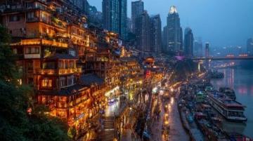 五一小長假首日:世界各地游客齊聚重慶,體驗(yàn)魁星樓、李子壩的獨(dú)特魅力與美食文化