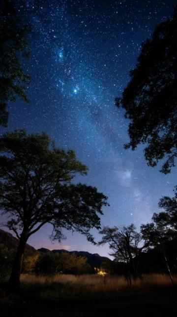 老牛灣的夜，是星河之上的一首美麗歌謠