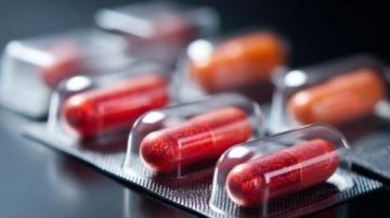 用藥誤區危及生命:協和教授警示常見藥物風險