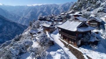 白山市:位于吉林東南部長白山區