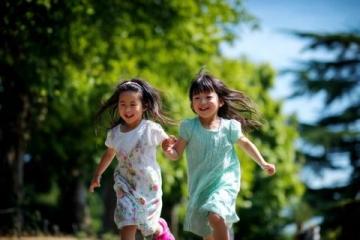 蘇州遛娃不費(fèi)媽?zhuān)∽∵M(jìn)園林里實(shí)現(xiàn)遛娃自由