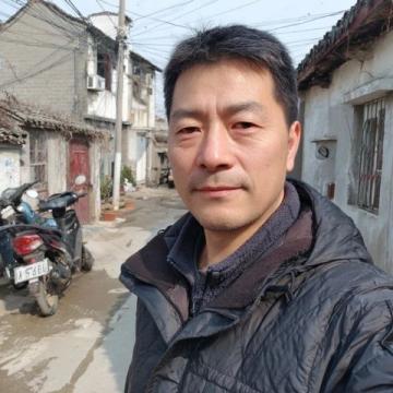 綏陽縣觀音巖景區位于貴州省遵義市綏陽縣，是一個自然風光秀麗、集休閑觀光與戶外活動