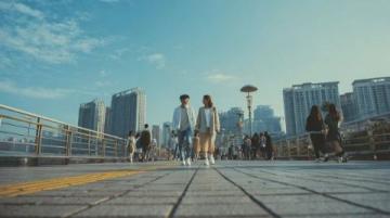 上海游客“撞臉”現象引關注,跨國家庭視角獨特,新生活圈悄然興起