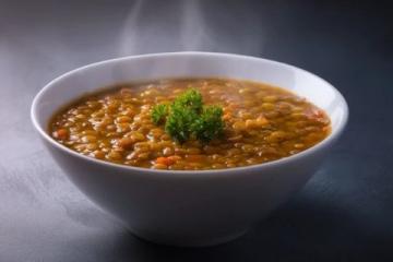 爆款美食秘籍家庭必學(xué)！正宗羅卜牛肉湯的做法，暖心又營養(yǎng)！