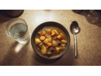 土豆燉香菇：溫暖午后的家常美味