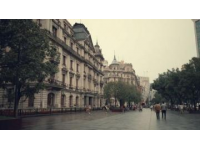 相比熱鬧的中街，沈陽還有一條更老牌、位置更黃金的商業(yè)街