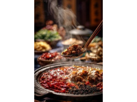 探秘?？诘?cái)偦疱仯?8元一份現(xiàn)炒鍋底，地道貴州味讓人上頭
