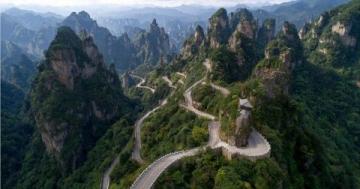 昭平縣電信光纜巡檢保障通信暢通，強化網絡安全維護