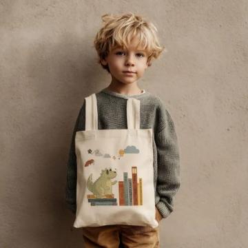 給萌娃準備適合年齡段的讀物,共同享受閱讀樂趣