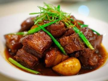 表哥開的飯店火了20年！軟糯入味，醬豬蹄的秘密 finally公布了！