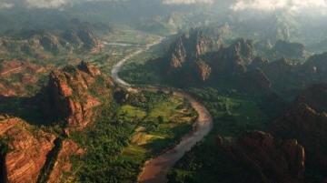 當(dāng)然！中國地貌多樣且獨(dú)特，許多地方因其壯麗景觀和稀缺性成為限量版打卡地