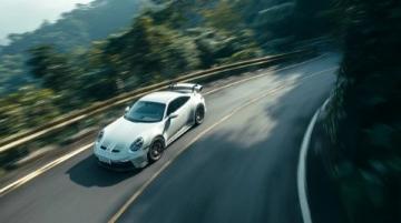 
嵐圖長(zhǎng)途駕駛體驗(yàn)：完美續(xù)航與智能駕駛挑戰(zhàn)之旅